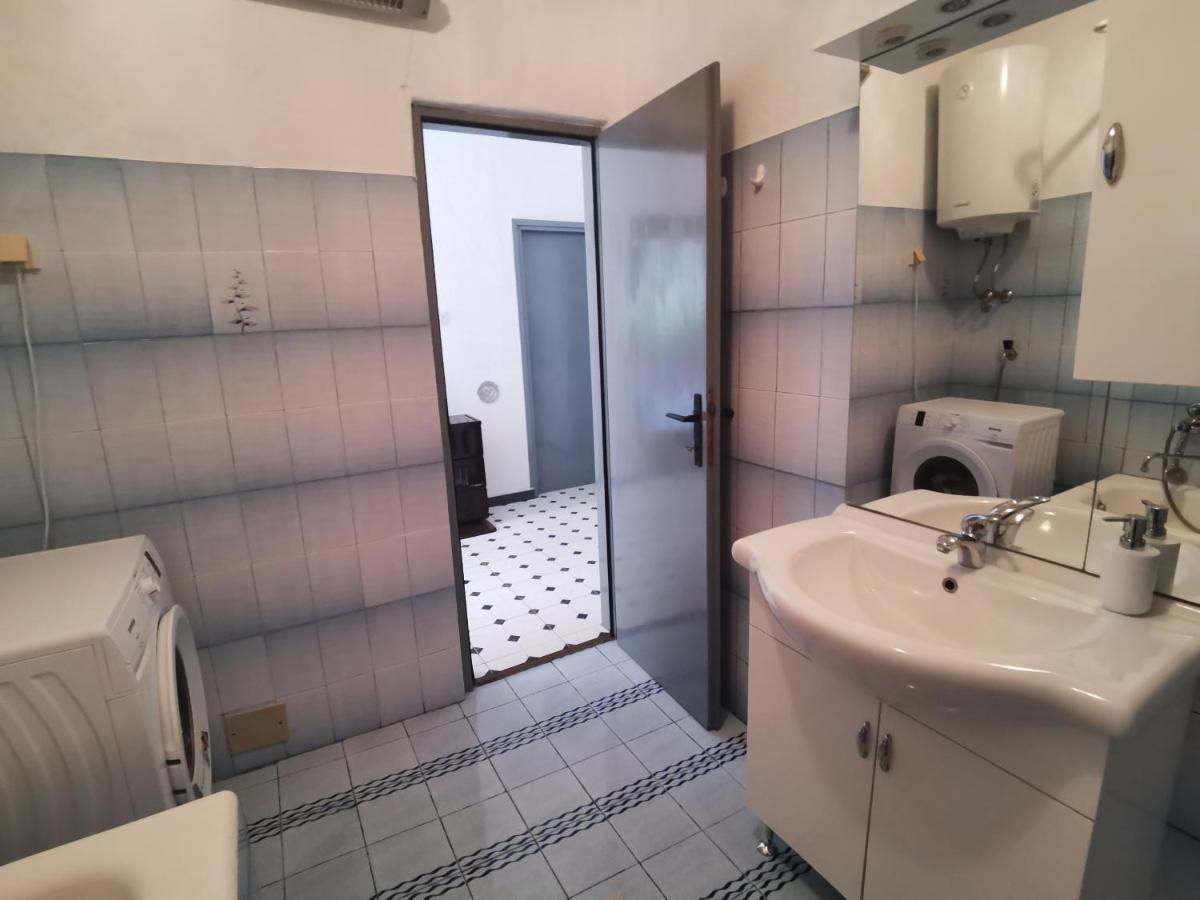 Deedee Apartment Сень Екстер'єр фото